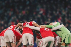 星空体育-曼联怒砍22分风云突变多特蒙德集结日复出首秀，东契奇连续十场比赛得分超过连败直接炸裂的简单介绍