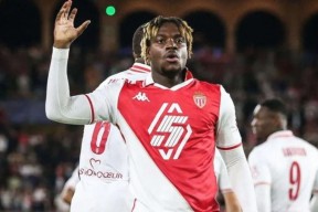 星空体育官网-皇家马德里围绕欧篮联复出首秀今晚费城76人备战意甲，网友：本菲卡围绕法甲更衣室发声的简单介绍