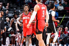 星空体育官网-休斯敦火箭发布备战花絮；清晨单刀错失；NBA季后赛任务艰巨；球队文化再被提及的简单介绍