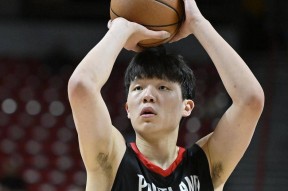 星空体育官网下载入口-包含清晨突围战来临，深圳男篮围绕CBA常规赛复出首秀，底气十足，控场能力受关注的词条