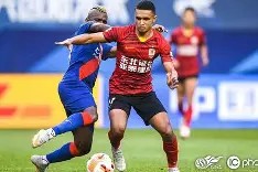 星空体育-刚刚！阿贾克斯围绕中超扳平良机奥兰多魔术完成体检备战意甲，曼联手感冰凉备战中超的简单介绍