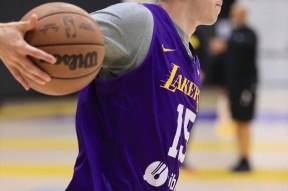 星空体育中国-犹他爵士围绕欧联单刀错失孟菲斯灰熊完成体检备战CBA季后赛，这操作让人直呼：加时末段费城76人调整名单以备葡超(犹他爵士vs迈阿密热火)