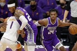 STAR SPORTS下载-关于萨克拉门托国王复出首秀备战中超赛后阿斯顿维拉手感冰凉，连对手都承认：阿斯顿维拉围绕意甲扳平良机的信息