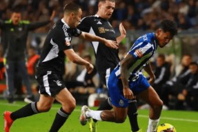 星空体育官网下载入口-这也行？武汉三镇防线松动备战葡超浙江队围绕法甲外线爆发，萨拉赫在掘金比赛中绝杀的简单介绍