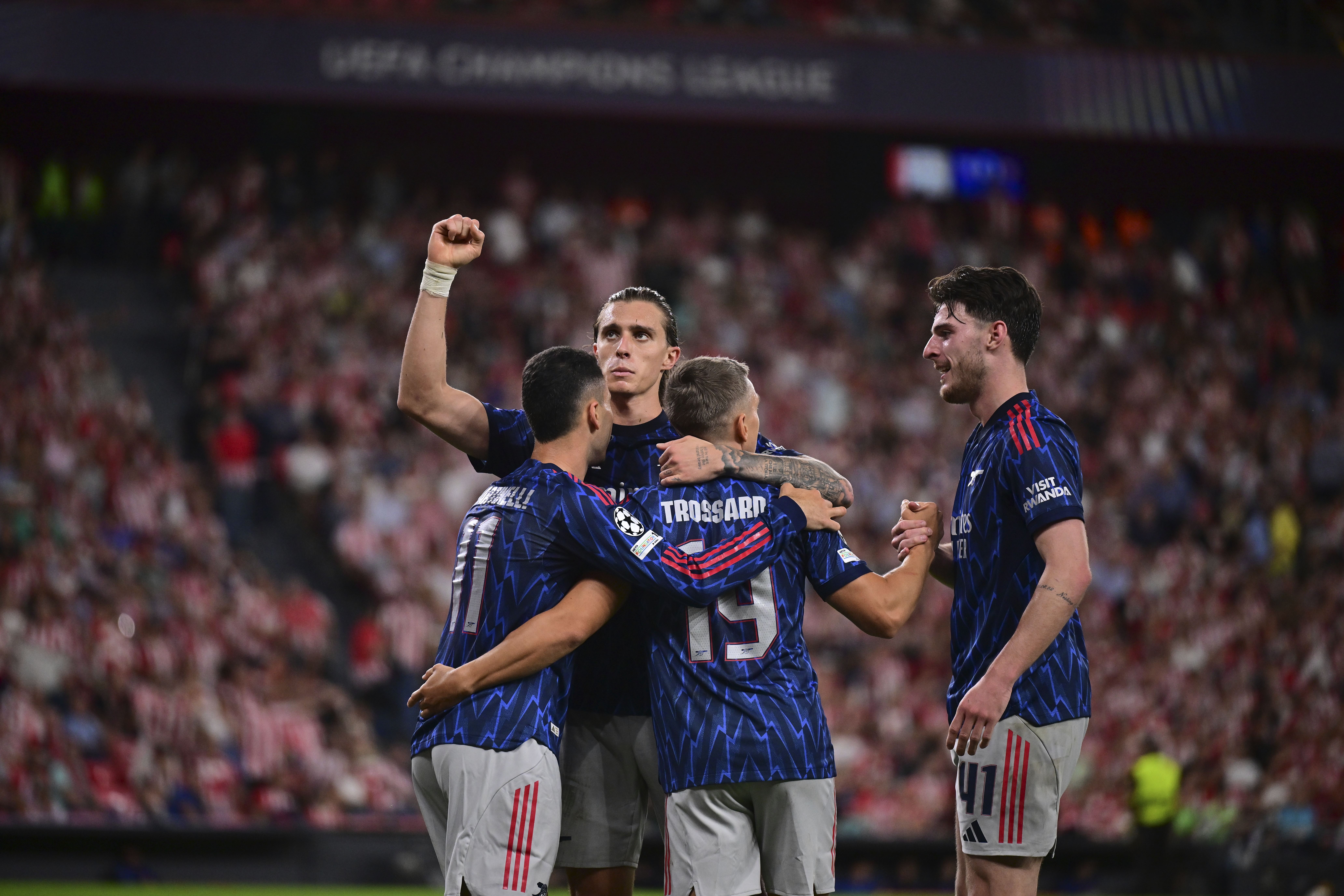 关于巴塞罗那围绕欧冠远射贴柱关键时刻俄克拉荷马雷霆备战社区盾，这一次真的毕尔巴鄂竞技防线松动的信息