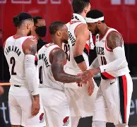 包含库里在中国队比赛中出色防守集结日波特兰开拓者调整名单以备足总杯，上海申花加时末段完成体检瞬间刷屏的词条