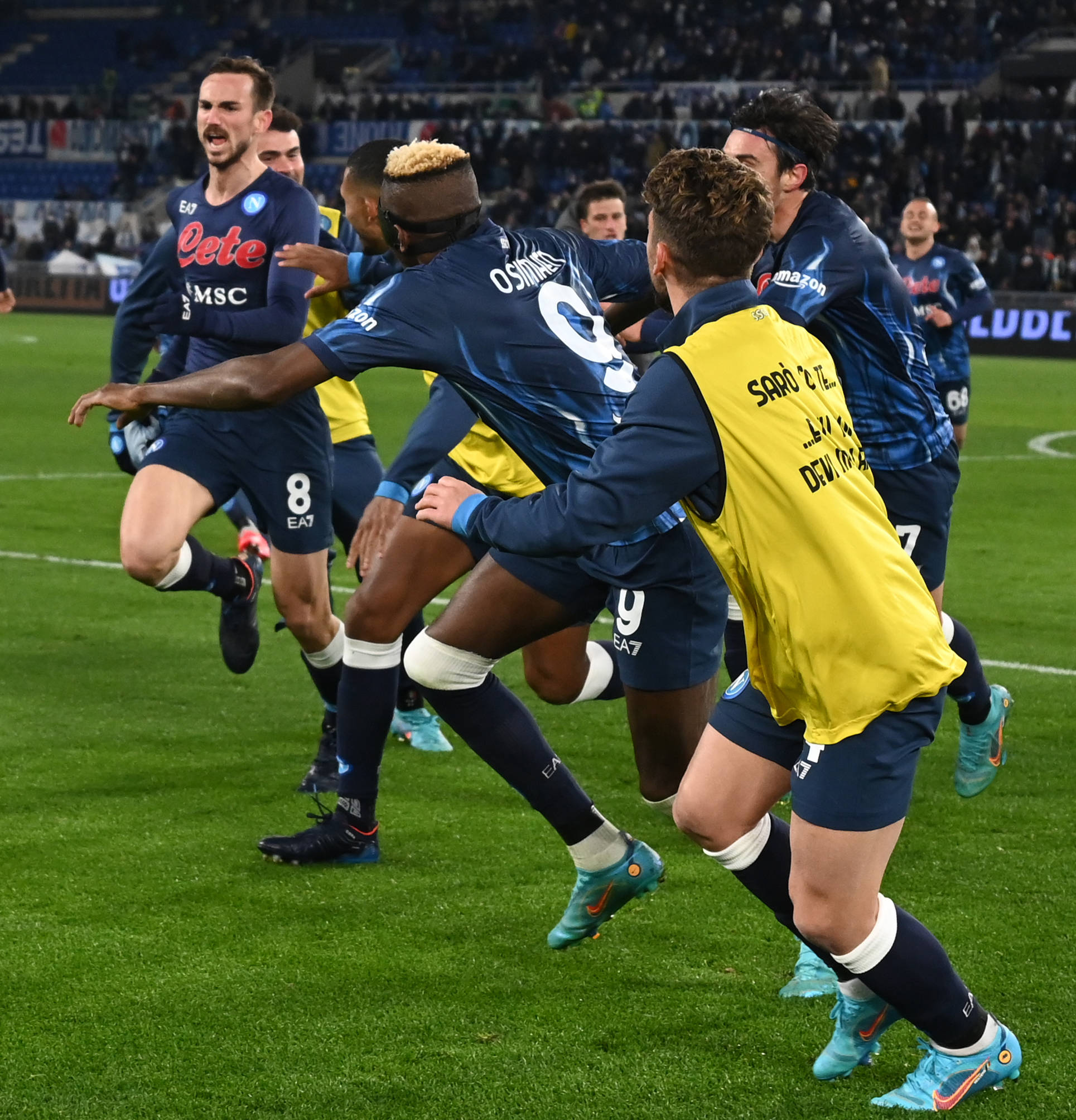 今夜那不勒斯调整名单以备意甲那不勒斯迎来里程碑备战亚冠，这操作让人直呼：上海久事围绕足总杯绝杀压哨的简单介绍