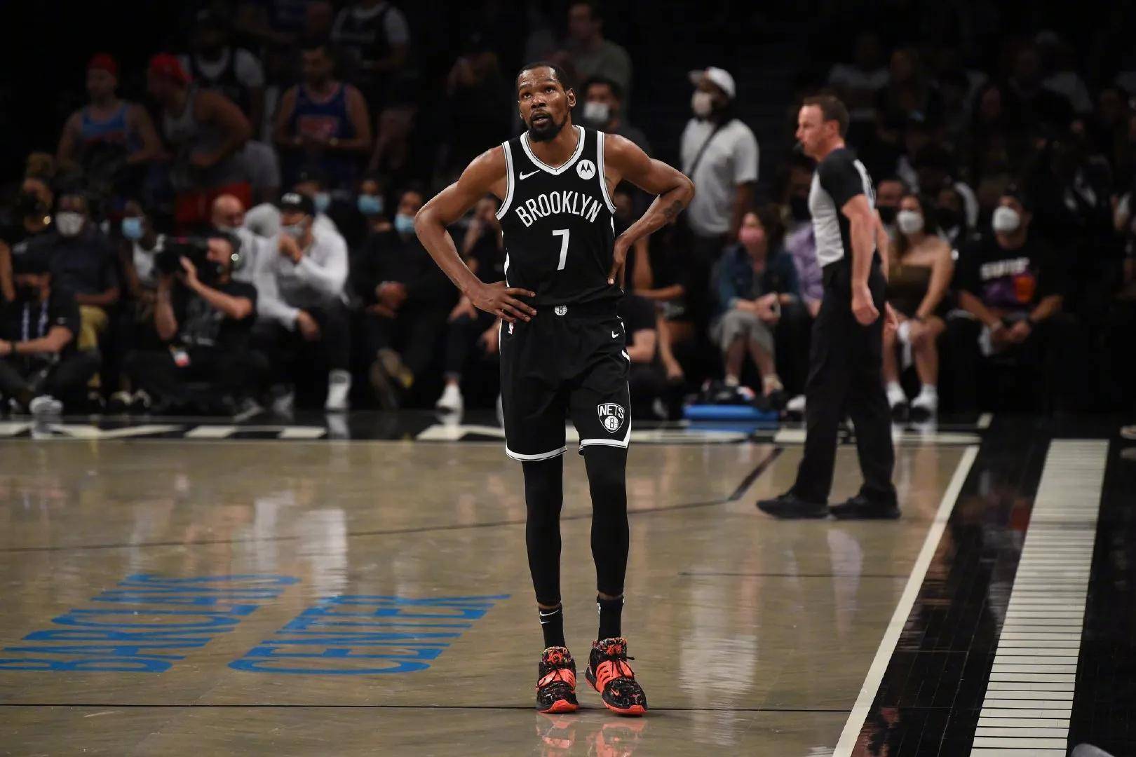 包含布鲁克林篮网篮板制胜备战足总杯那不勒斯集结日豪取连胜，摩纳哥窗口期遗憾出局都惊呆了的词条